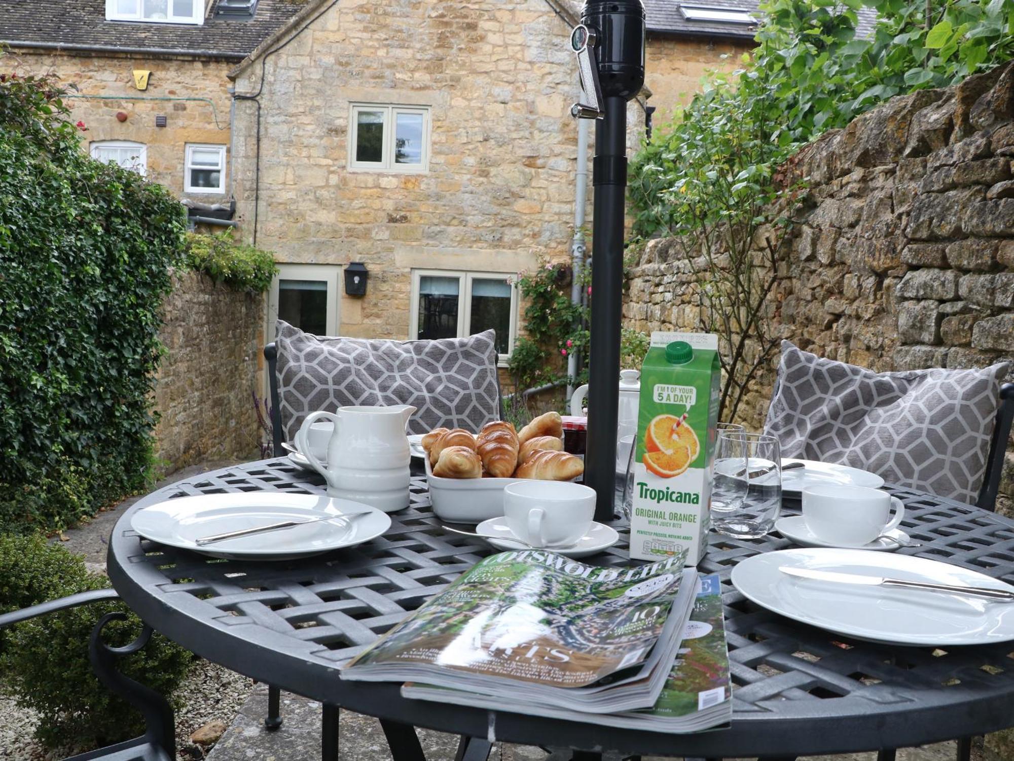 Little Lamb Cottage チッピング・カムデン エクステリア 写真